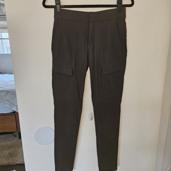 VGUC Athleta Wander Utility Pant Olive Green Sz 0 Zero - Picture 2 of 16